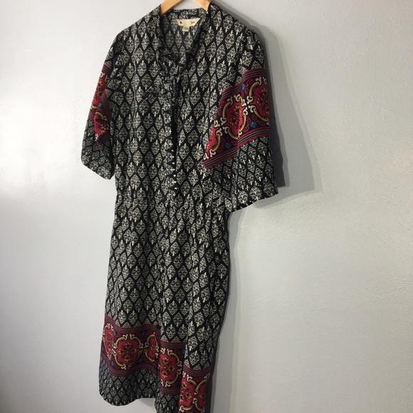 Yumi Black White Ikat Dress Border Print Tie Neck - Picture 14 of 16